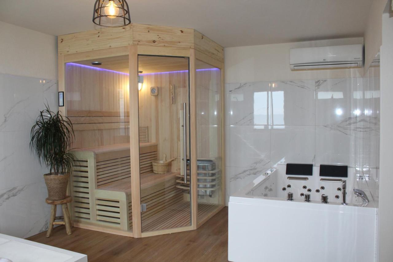 Hotel Calavita Rooftop & Spa San-Martino-di-Lota 외부 사진